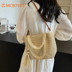 Handwoven Women Tote Bag Summer Straw Woven Shoulder Bag Large Capacity Weaving Handbag with Tassel Pendant Knitting Commute Bag
