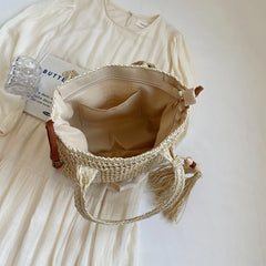 Handwoven Women Tote Bag Summer Straw Woven Shoulder Bag Large Capacity Weaving Handbag with Tassel Pendant Knitting Commute Bag