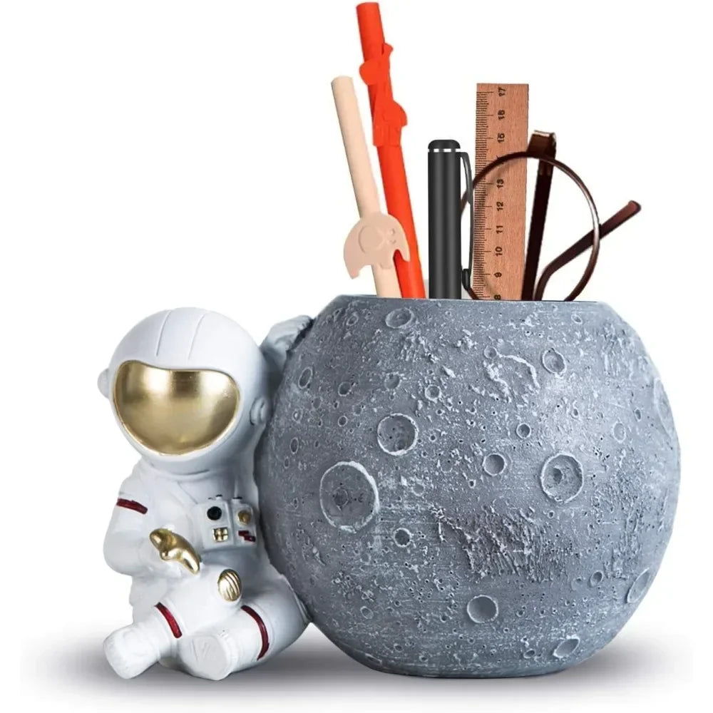 Pen holder, Astronaut standing desk pen holder, resin desk organizer decorative accessories, office, classroom