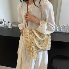 Handwoven Women Tote Bag Summer Straw Woven Shoulder Bag Large Capacity Weaving Handbag with Tassel Pendant Knitting Commute Bag